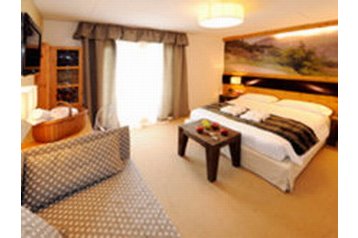 Italija Hotel Fai della Paganella, Eksterijer